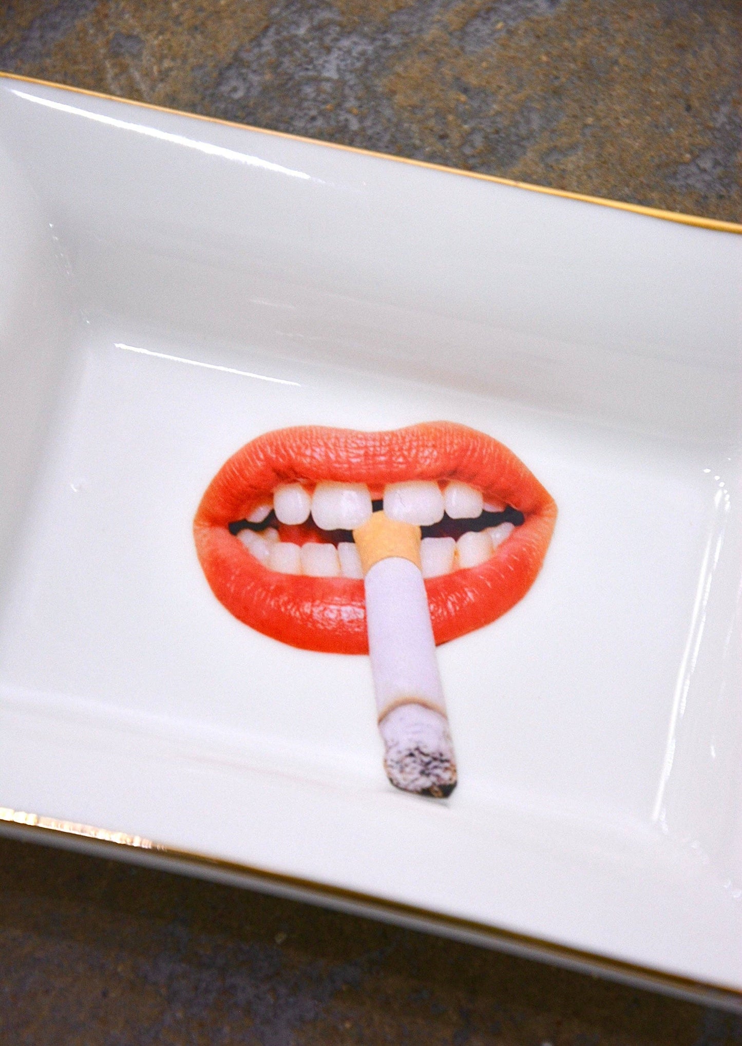 SMOKING SECTION ASHTRAY