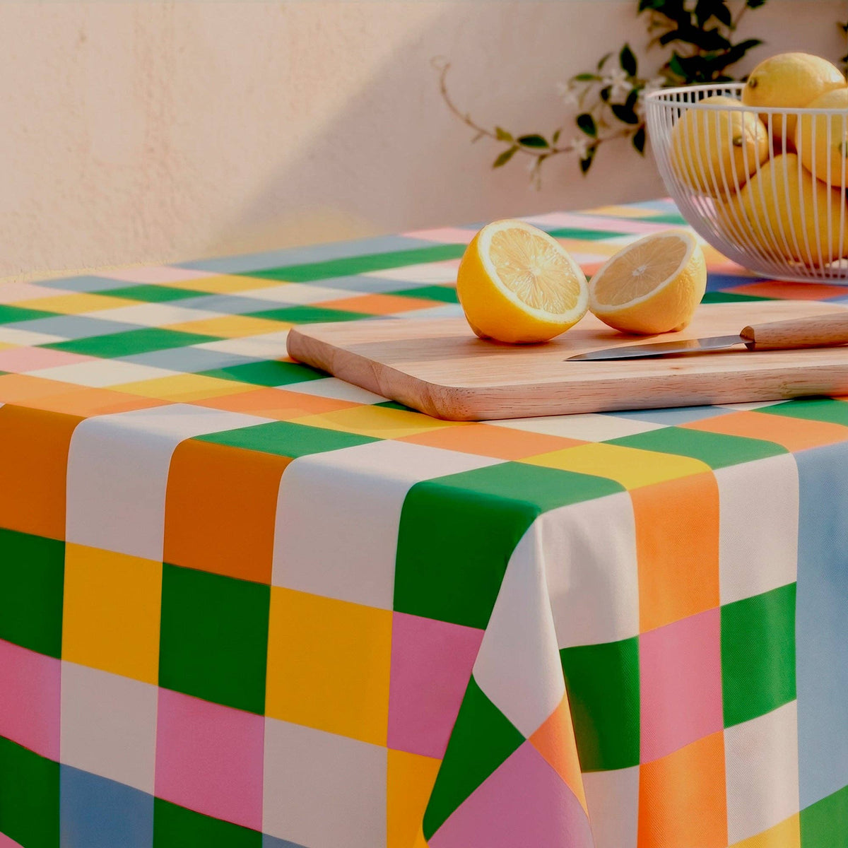 HappyFriday Arcade pop tablecloth 57x98 inches