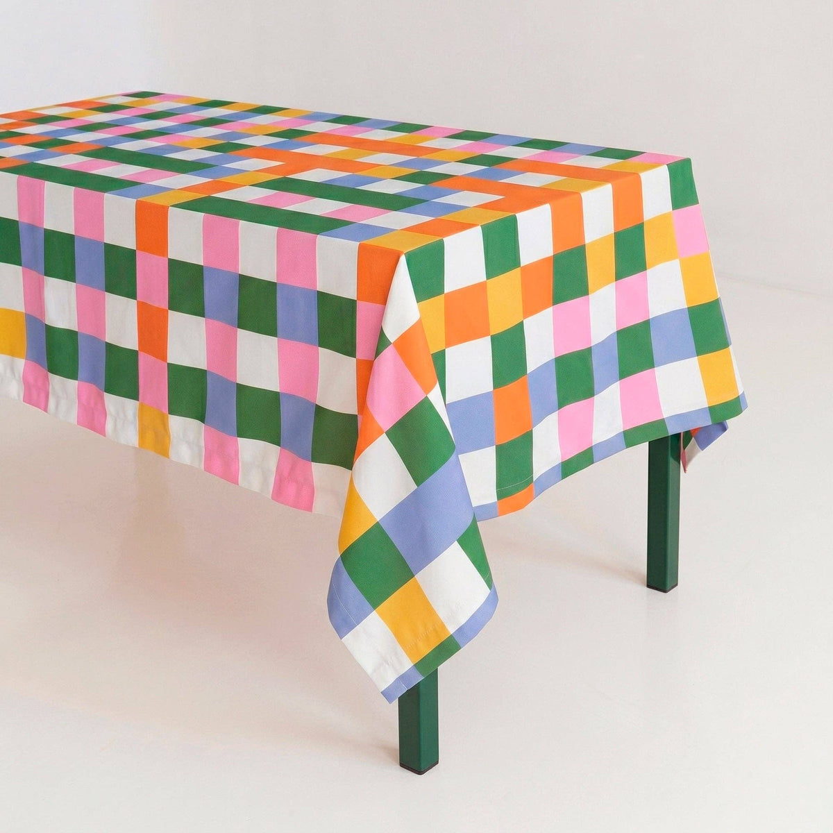 HappyFriday Arcade pop tablecloth 57x98 inches