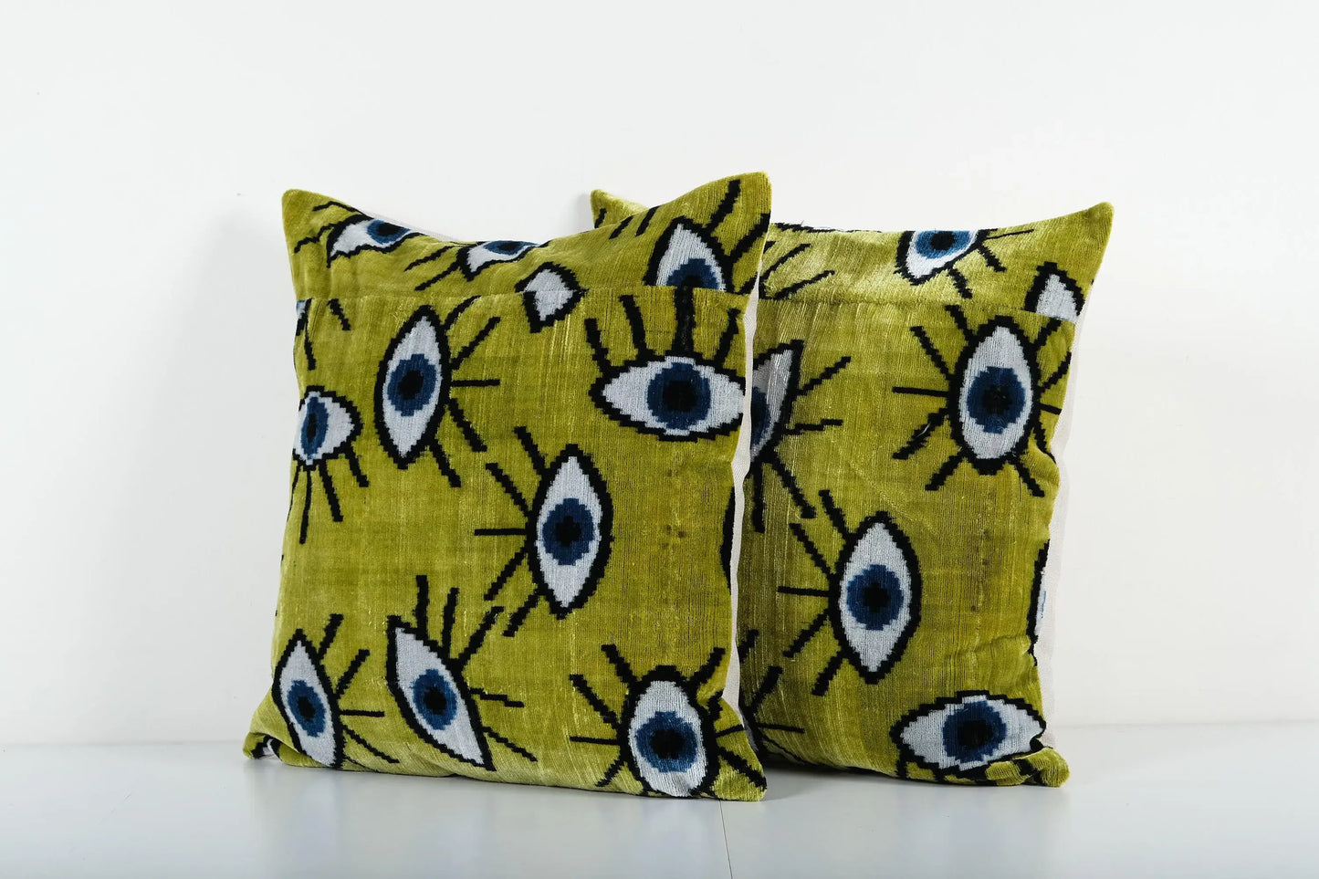 Set of Two Silk Ikat Eye Velvet Pillow Cover - Pair Handloom