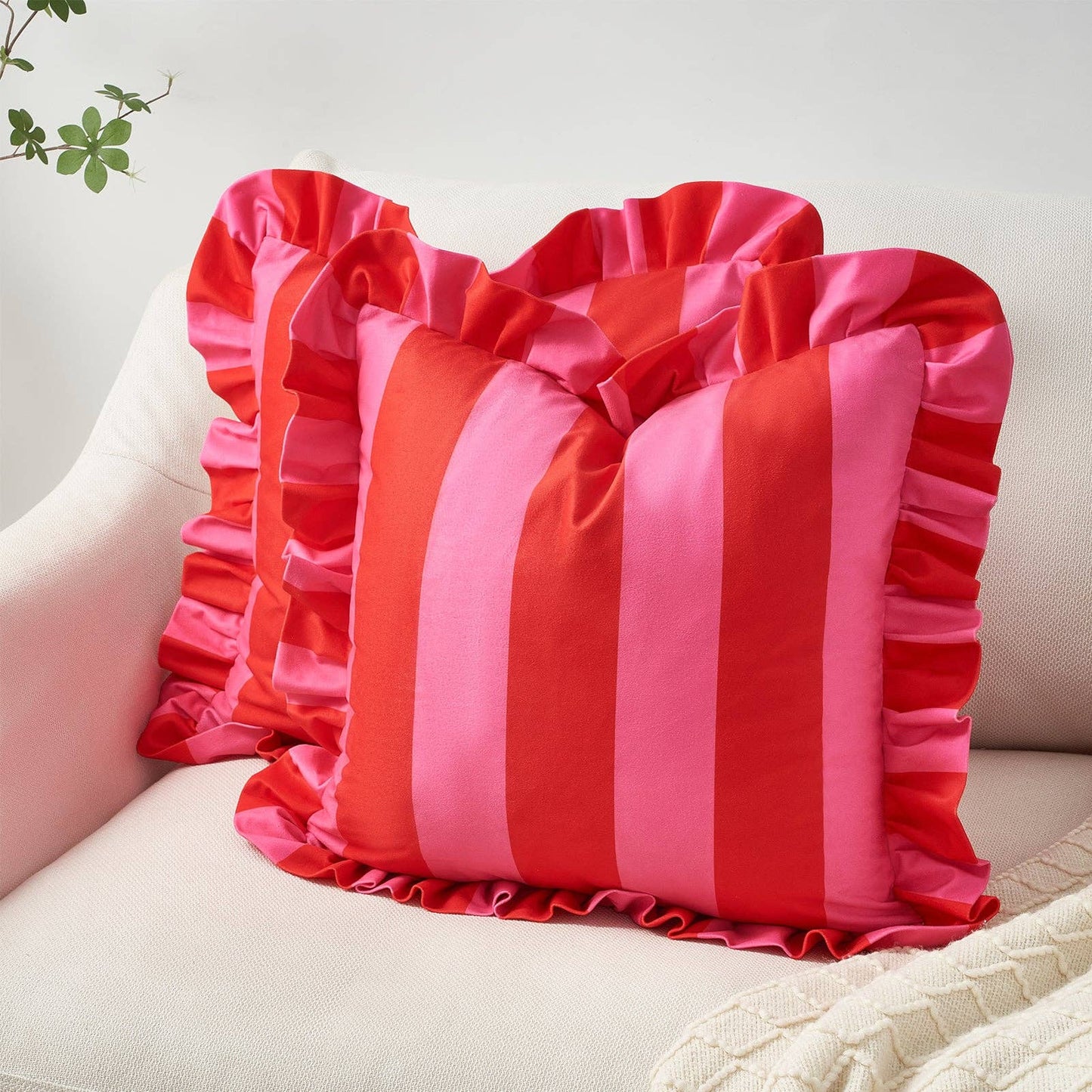 Quetzal Pillow - Hot Pink/Red