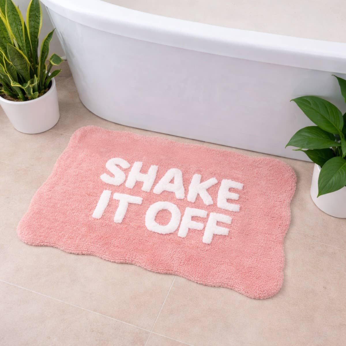 Shake It Off Slogan Bath Mat - Fun Scallop Rug