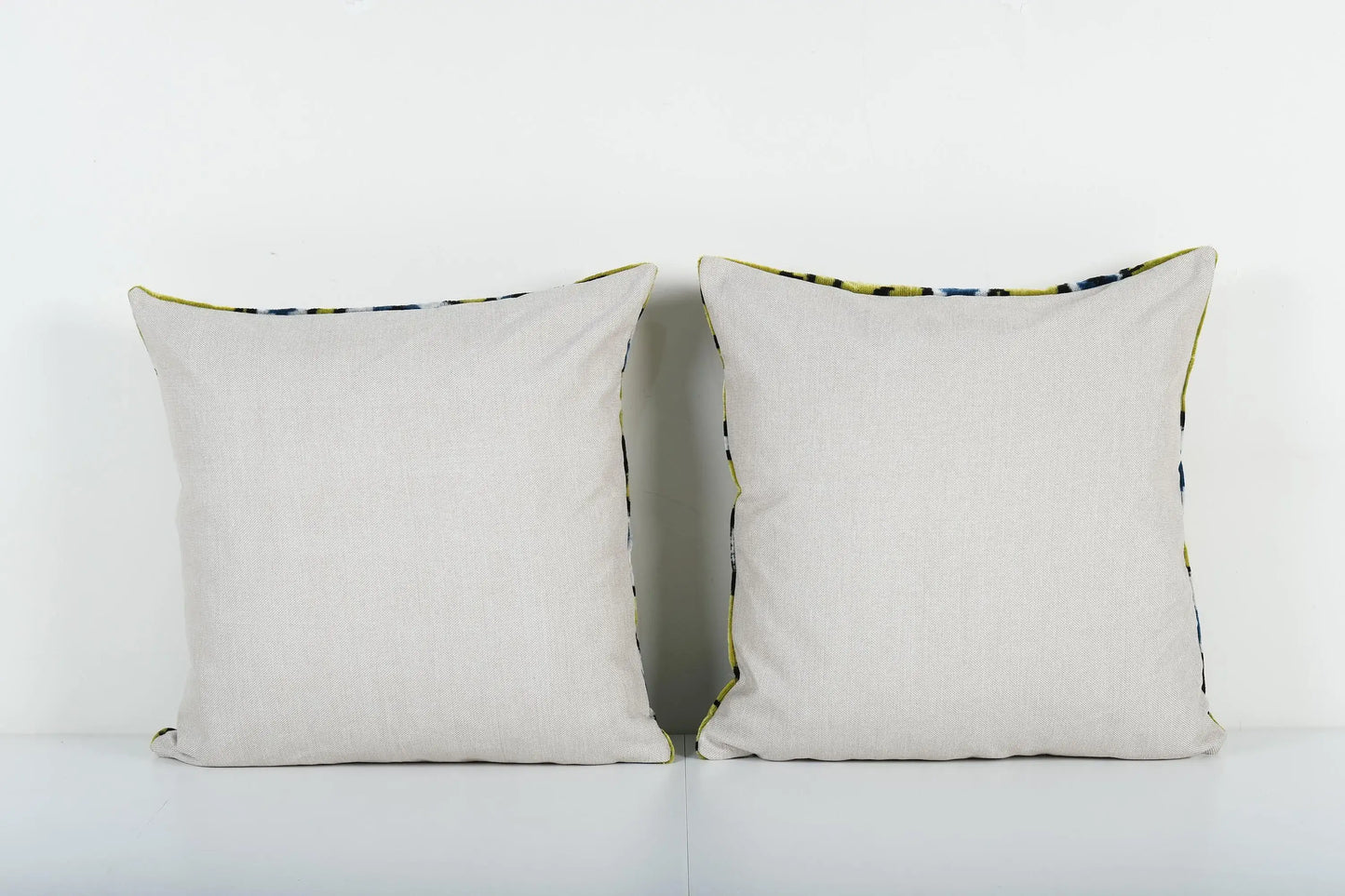 Set of Two Silk Ikat Eye Velvet Pillow Cover - Pair Handloom