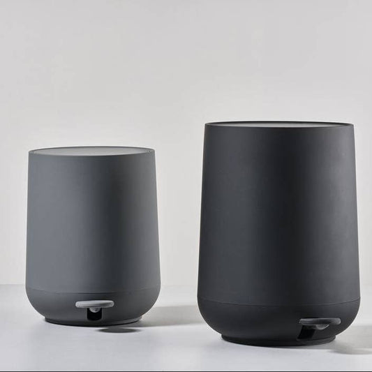 Nova One Trash Can