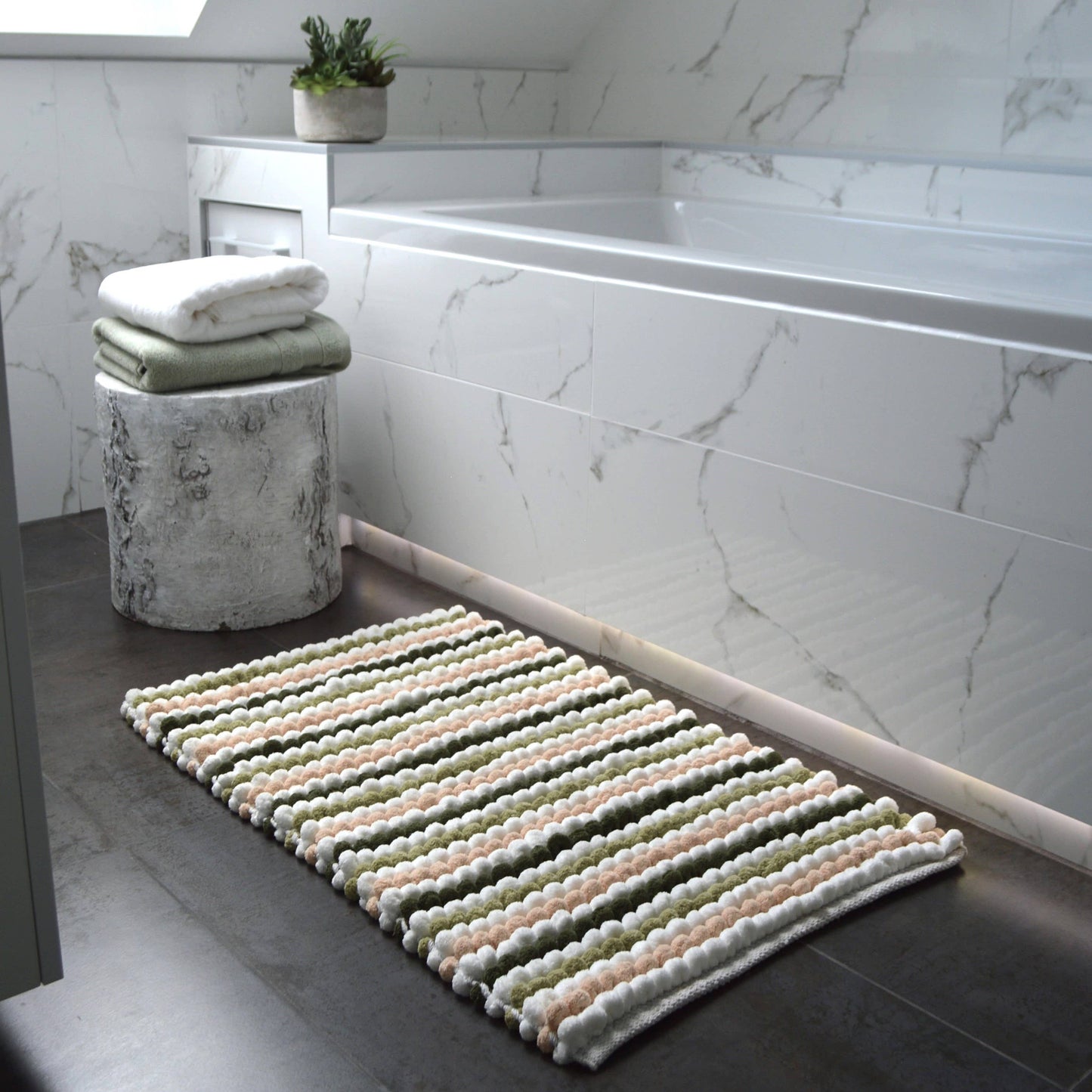 Striped Chunky Bobble Bath Mat - Super Soft & Absorbent