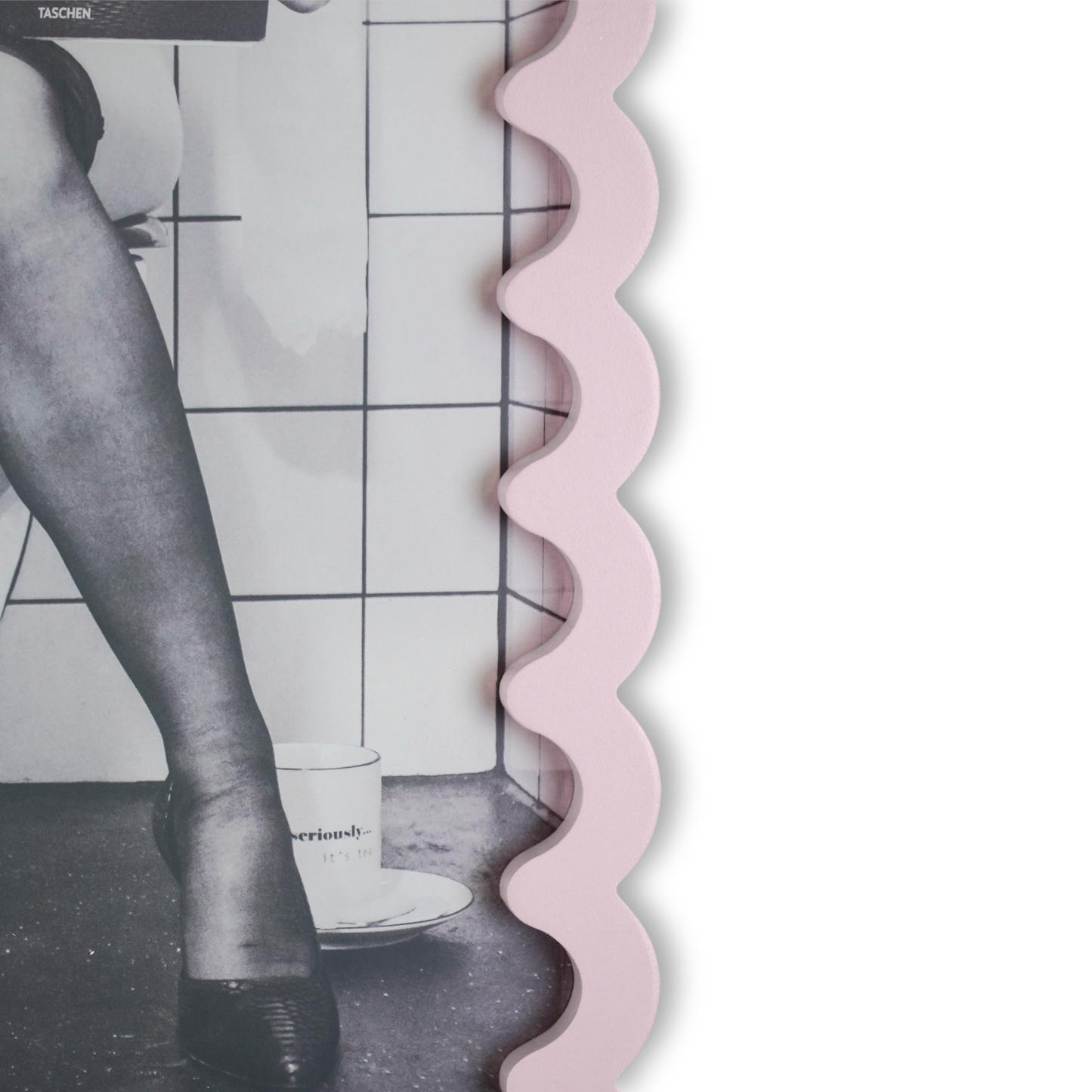 Picture frame - Wavey - Light Pink - MDF - 33x43x1.5cm