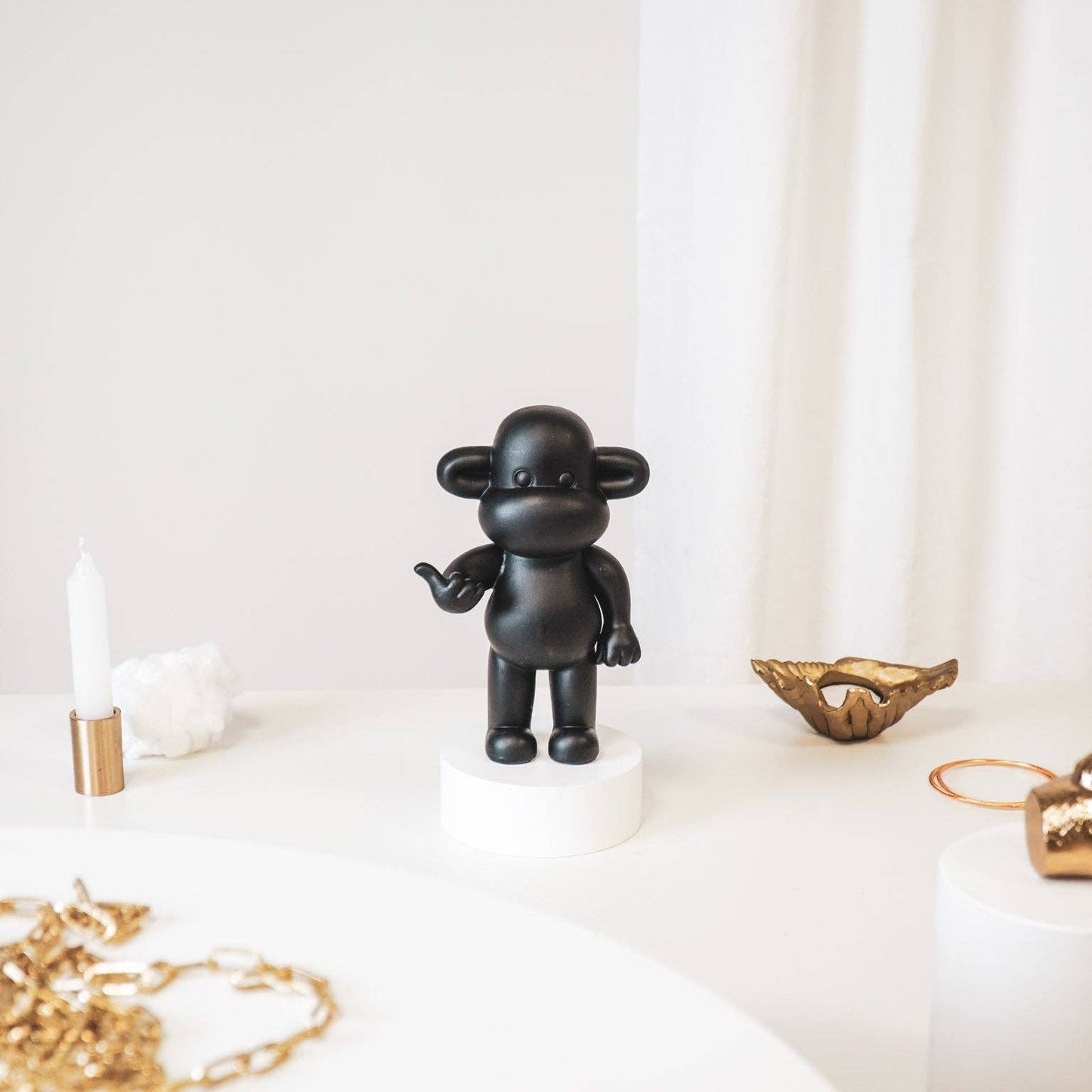 Figurine - Hang Loose Monkey Figurine 'The Legend' - Black - 11x7x19cm