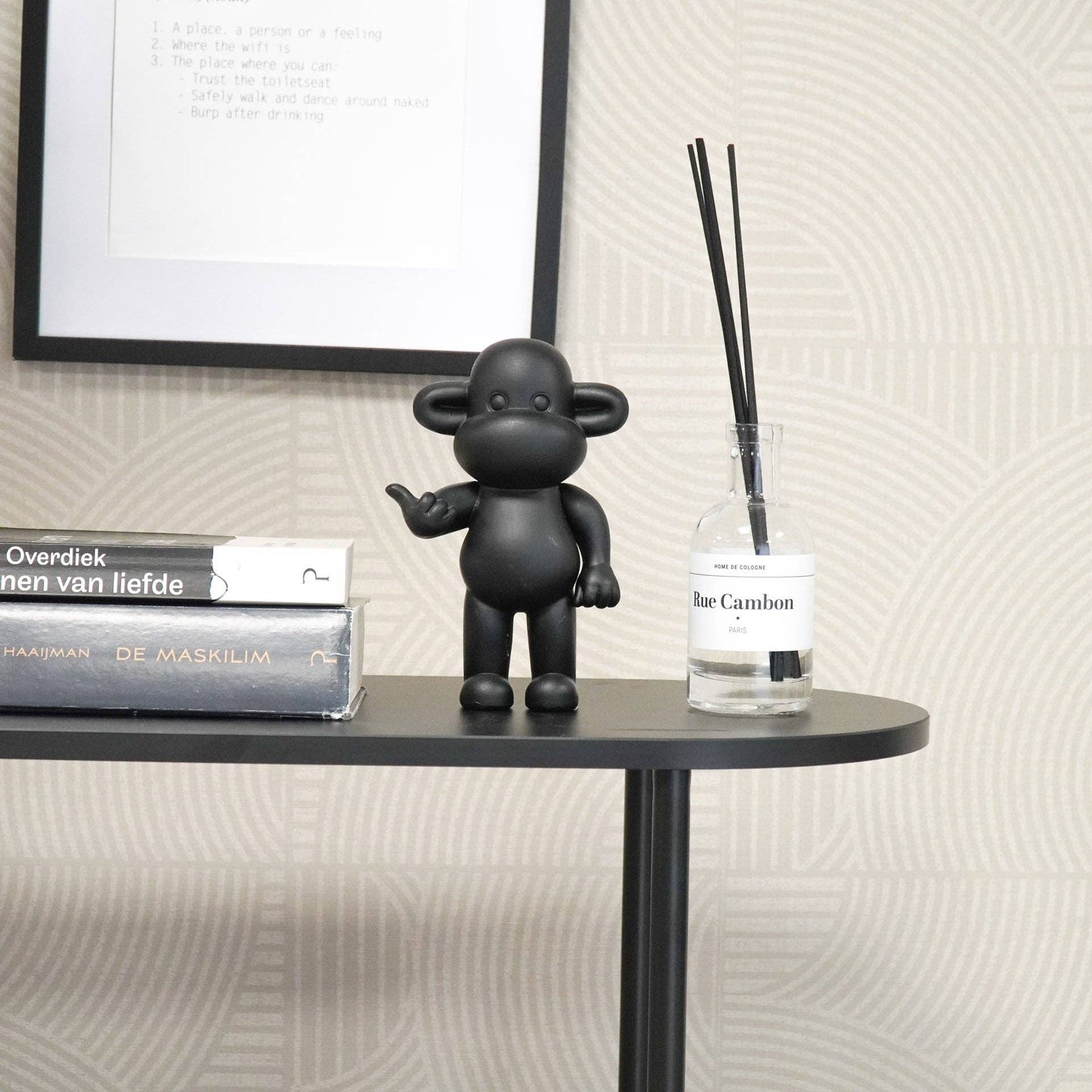 Figurine - Hang Loose Monkey Figurine 'The Legend' - Black - 11x7x19cm