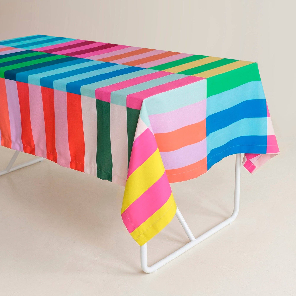 Happyfriday Color pop tablecloth 57x138 inches