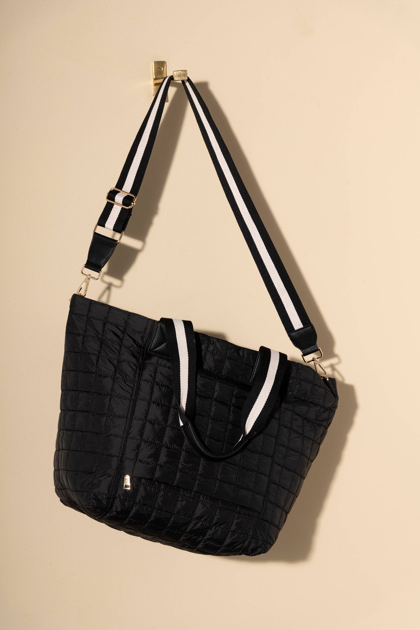 EZRA TRAVEL TOTE