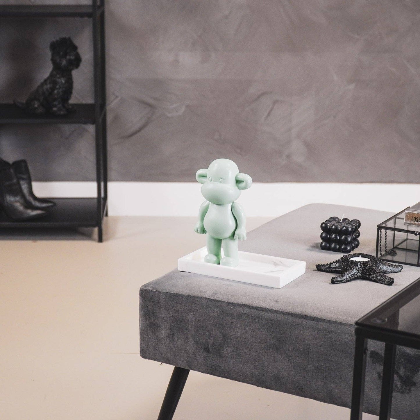 Figurine - Monkey Figurine 'The Legend' - Polyresin - Mintgreen - 11x7x19cm